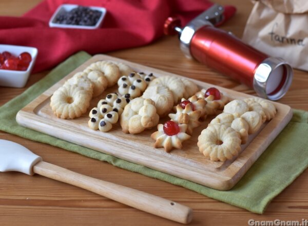 Biscotti con sparabiscotti