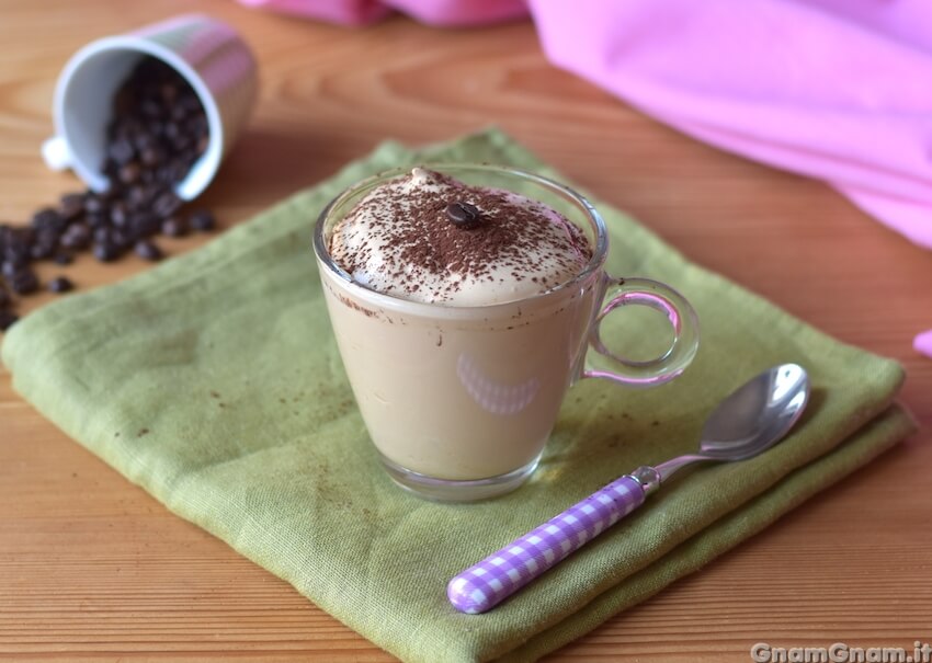 Crema di caffè come al bar in soli 3 minuti