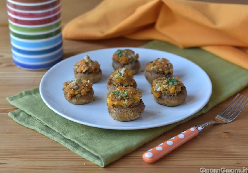 Funghi ripieni di zucca al forno