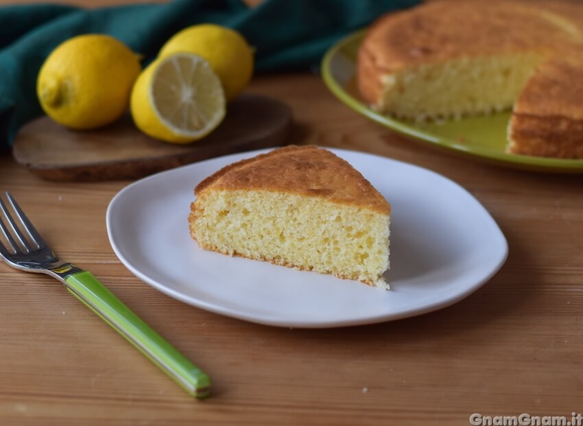 Torta al limone soffice e profumata